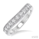 1 Ctw Round Cut Diamond 'V' Shape Band in 14K White Gold