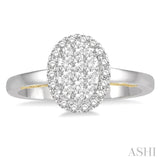 Oval Shape Lovebright Essential Diamond Ring