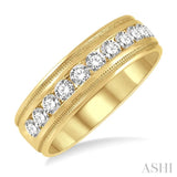 1 Ctw Parallel Milgrain & Niched Center Round Cut Diamond Men's Wedding Band in 14K Yellow Gold