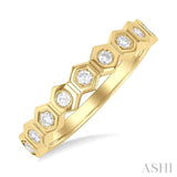 1/5 ctw Hexagon Shape Link Round Cut Diamond Fashion Ring in 14K Yellow Gold